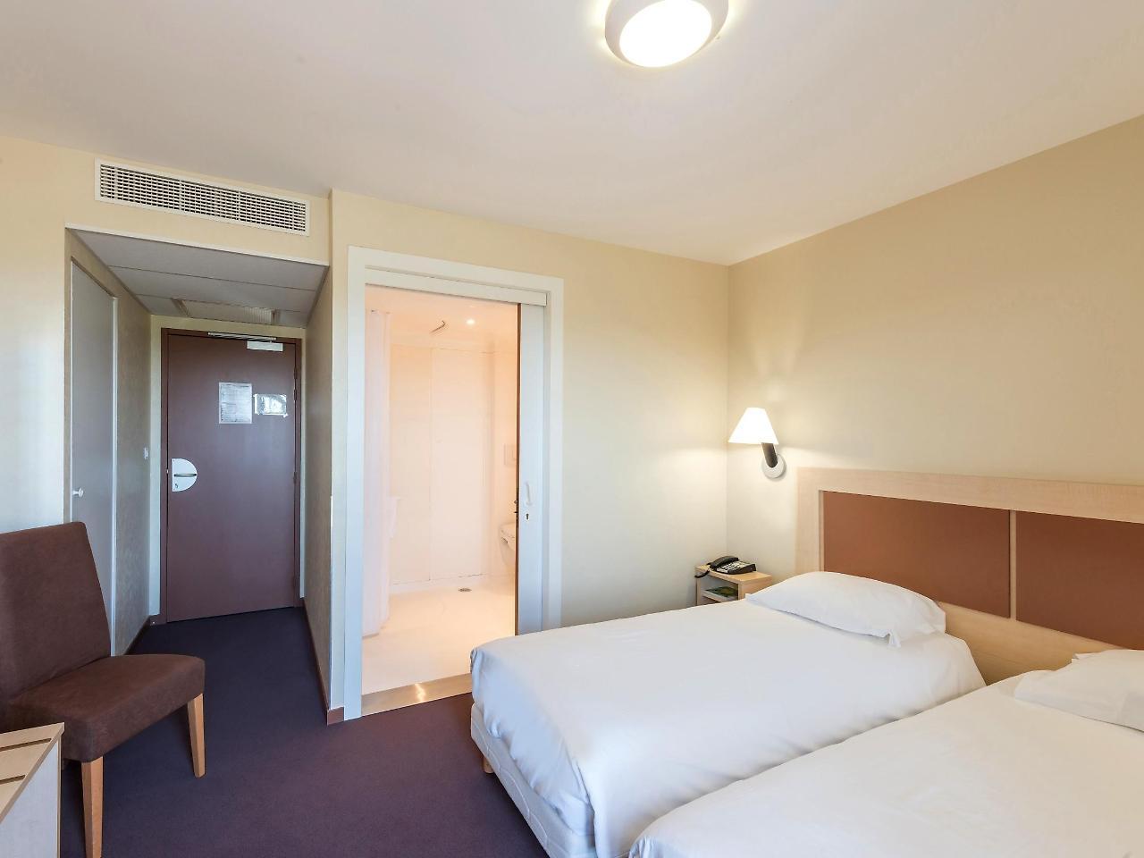 Cit'Hotel Talencia Thouars Exteriér fotografie