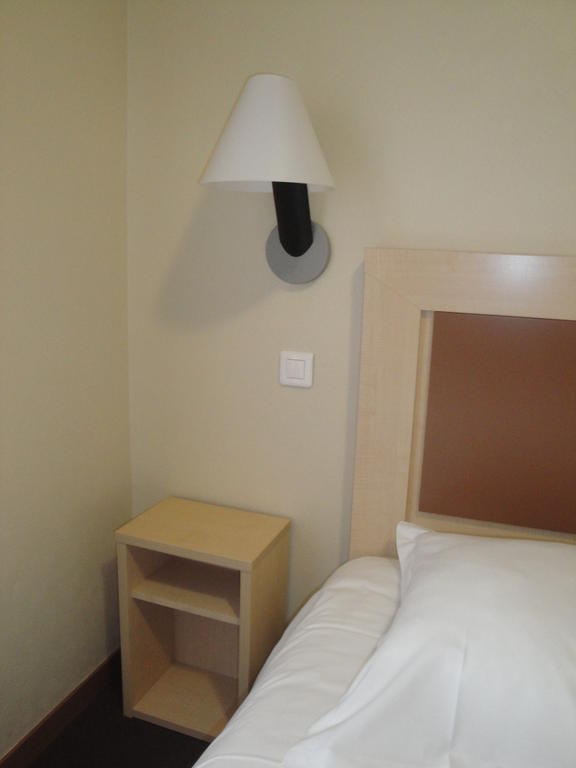 Cit'Hotel Talencia Thouars Pokoj fotografie